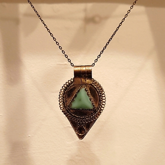 Jade pendant Brass statement piece necklace - Picture 1 of 6